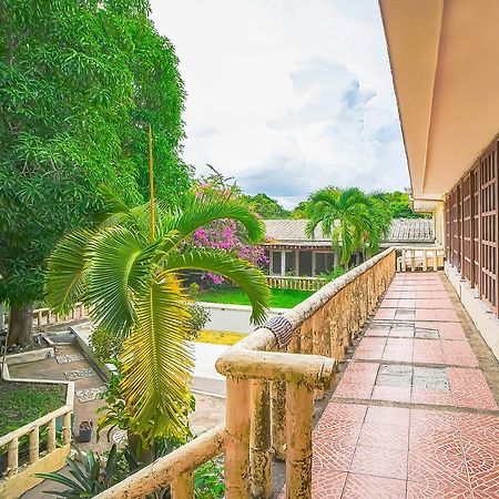 Oyo 775 Star Cove Bed And Breakfast Calaca Ngoại thất bức ảnh